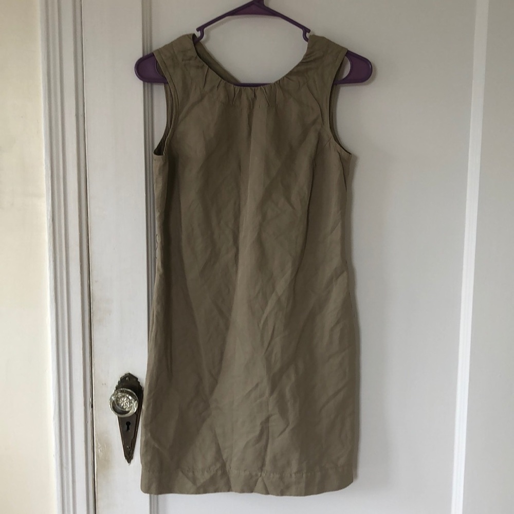 Banana Republic Beige Tie Back Dress with POCKETS